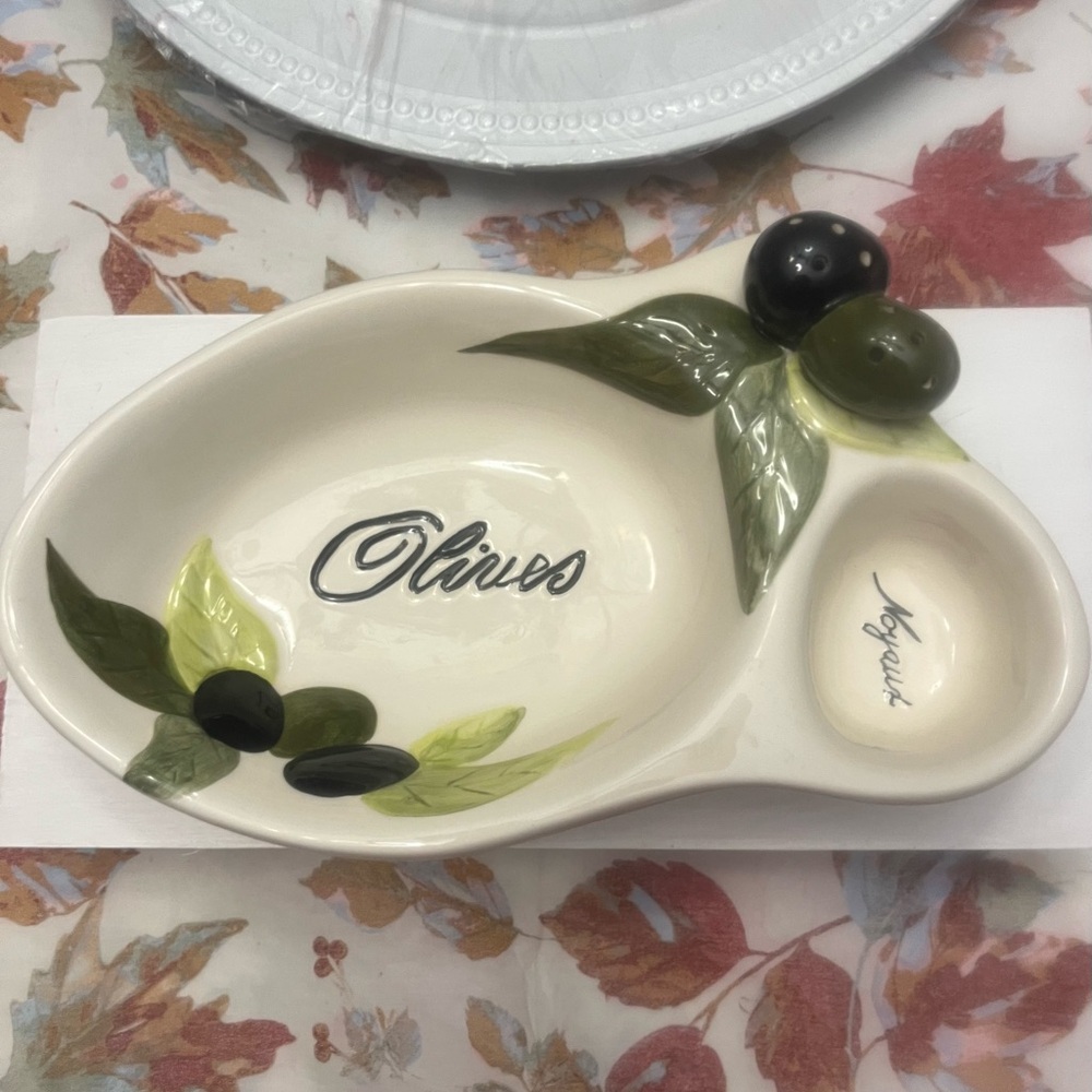 2/$18.00 Olives Serving Dish